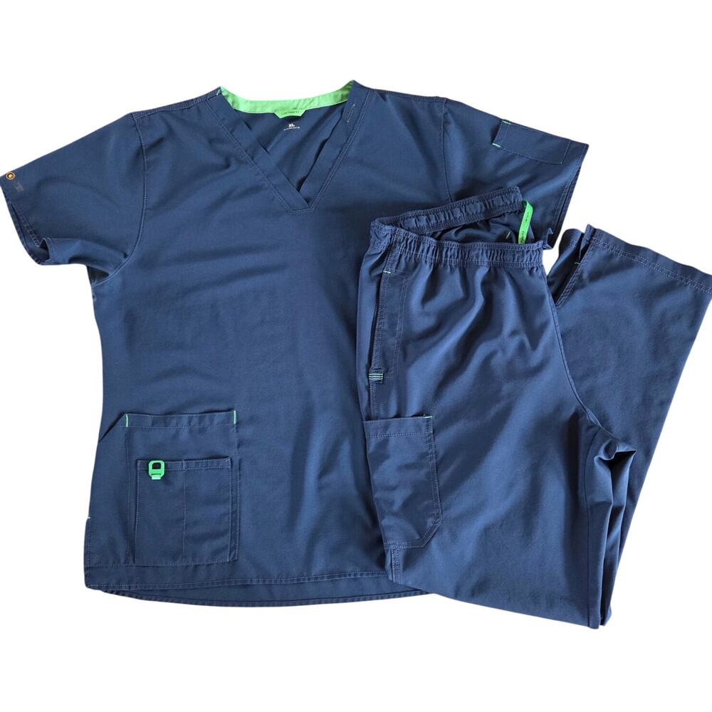 Carhartt woman's Force Cross-Flex v-neck scrub set size XL